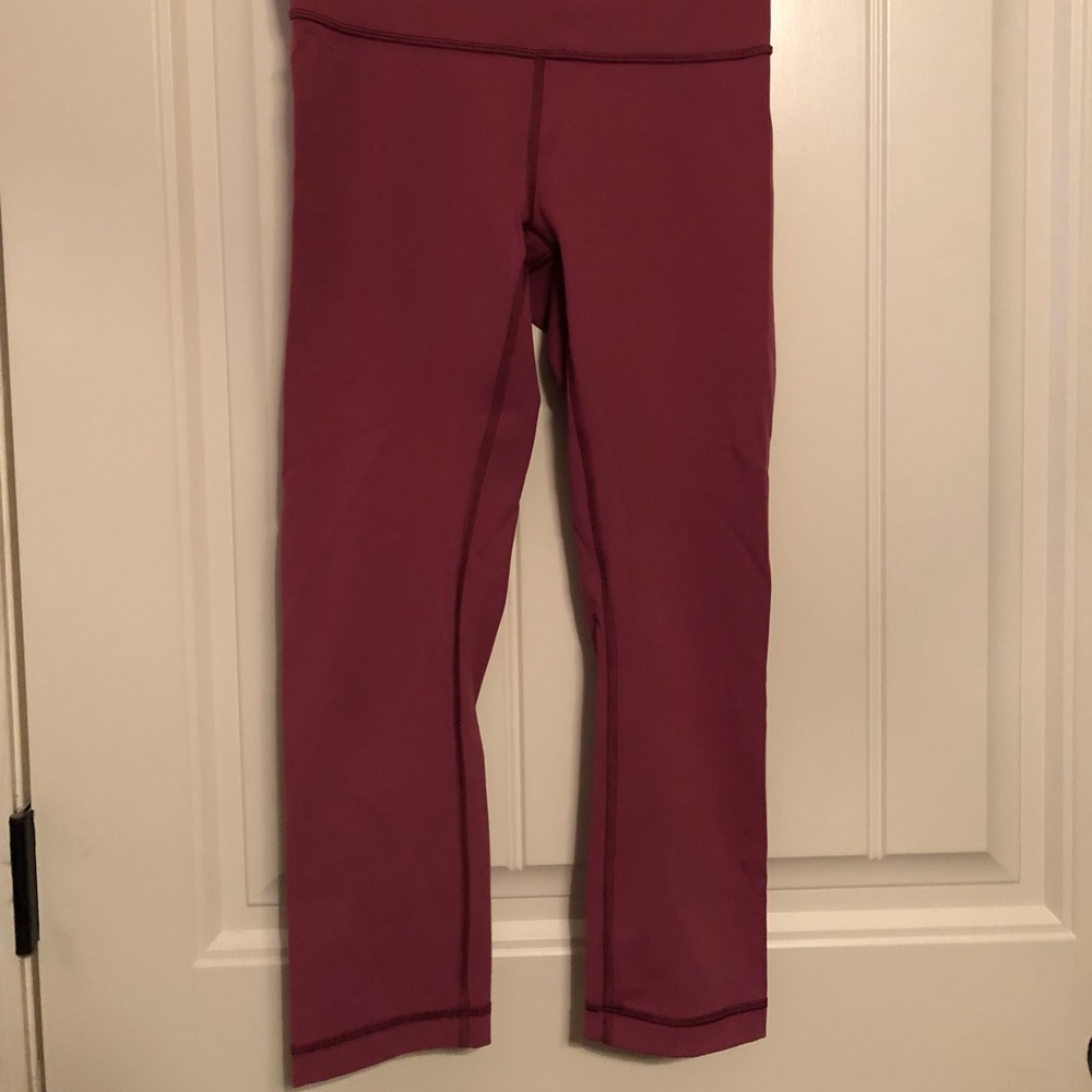 Lululemon cropped leggings